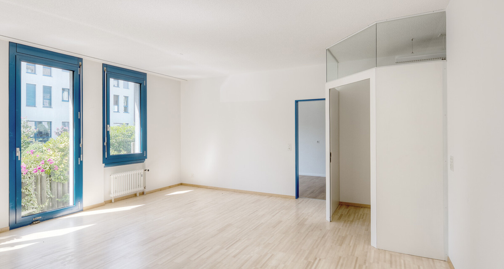 Ausgebauter Büroraum mit 117 m² im Erdgeschoss an zentraler Lage in Solothurn zu vermieten.