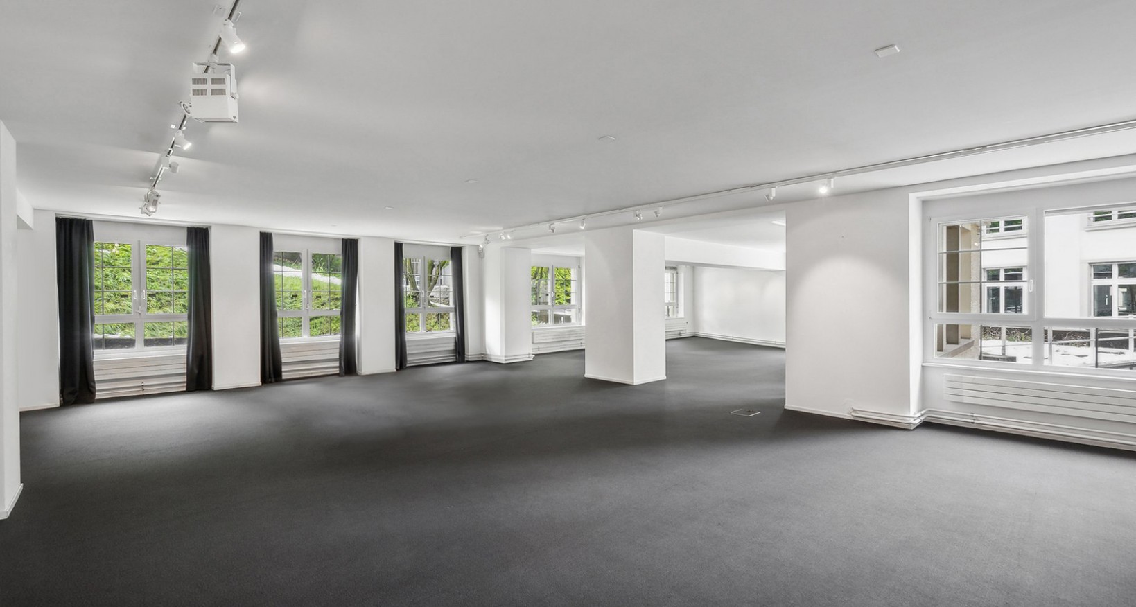 Ihre neue Geschäftsfläche mit ca. 680 m2 an der Teufenerstrasse 26  besticht durch ihre zentrale Lage und die hervorragende Erreichbarkeit. 