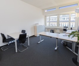 Im aufstrebenden und lebendigen Binzquartier in Zürich wird ab dem 1. Oktober 2025 oder nach Vereinbarung eine attraktive Büro- bzw. Gewerbefläche mit 1’111 m² vermietet. Im aufstrebenden und lebendigen Binzquartier in Zürich wird ab dem 1. Oktober 2025 oder nach Vereinbarung eine attraktive Büro- bzw. Gewerbefläche mit 1’111 m² vermietet.