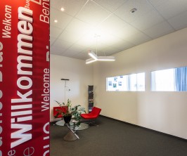 Im aufstrebenden und lebendigen Binzquartier in Zürich wird ab dem 1. Oktober 2025 oder nach Vereinbarung eine attraktive Büro- bzw. Gewerbefläche mit 1’111 m² vermietet. Im aufstrebenden und lebendigen Binzquartier in Zürich wird ab dem 1. Oktober 2025 oder nach Vereinbarung eine attraktive Büro- bzw. Gewerbefläche mit 1’111 m² vermietet.