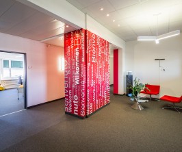 Im aufstrebenden und lebendigen Binzquartier in Zürich wird ab dem 1. Oktober 2025 oder nach Vereinbarung eine attraktive Büro- bzw. Gewerbefläche mit 1’111 m² vermietet. Im aufstrebenden und lebendigen Binzquartier in Zürich wird ab dem 1. Oktober 2025 oder nach Vereinbarung eine attraktive Büro- bzw. Gewerbefläche mit 1’111 m² vermietet.