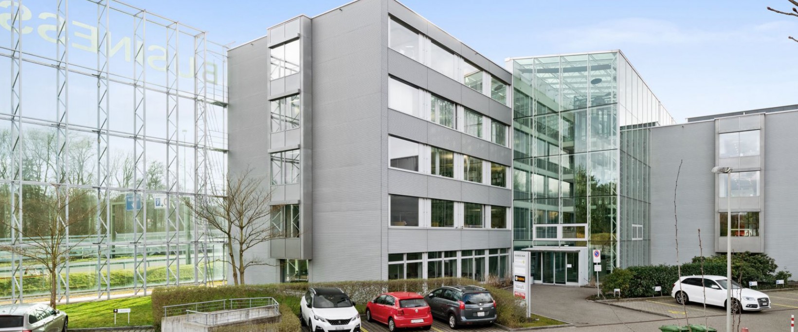 Ab Januar 2022 oder nach Vereinbarung stehen im Businesspark Wallisellen flexibel einteilbare Büroeinheiten ab ca. 200 bis 3’500 m² zur Miete zur Verfügung.